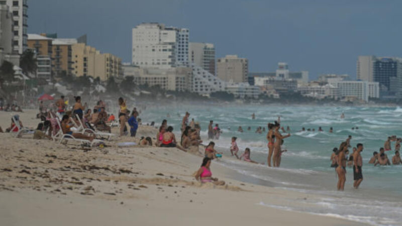 US Issues ‘Increased Caution’ Warning for Spring Break Travelers to Mexico